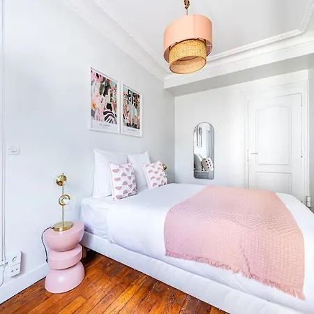 Blue And Pink Flat Next Montparnasse - Ii Apartamento Paris